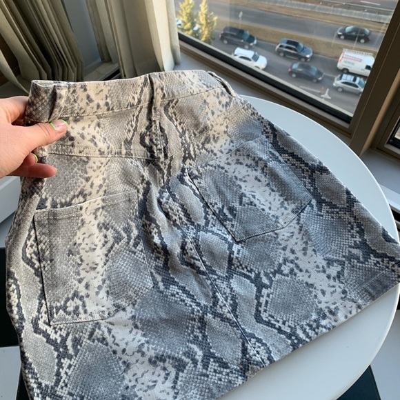 Aritzia Snakeskin Skirt - Picture 2 of 3